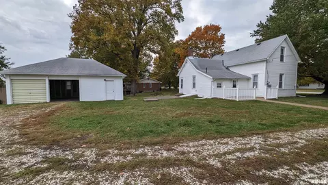 309 W Maple Ave, Ursa, IL 62376 photo 6