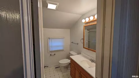 309 W Maple Ave, Ursa, IL 62376 photo 10