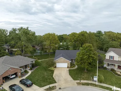 200 Gloucester Ct, Chatham, IL 62629 photo 55