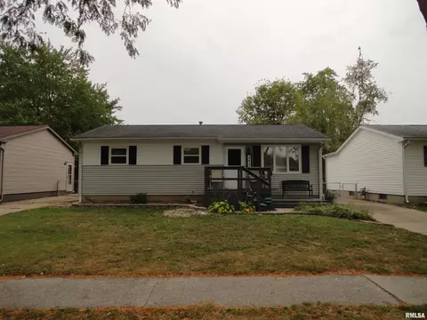 2420 Sutherland Rd, Springfield, IL 62702