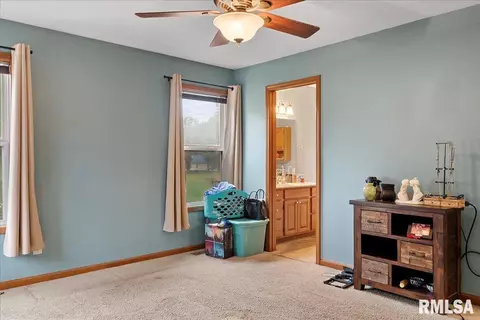 1711 Albany St, Springfield, IL 62702 photo 8