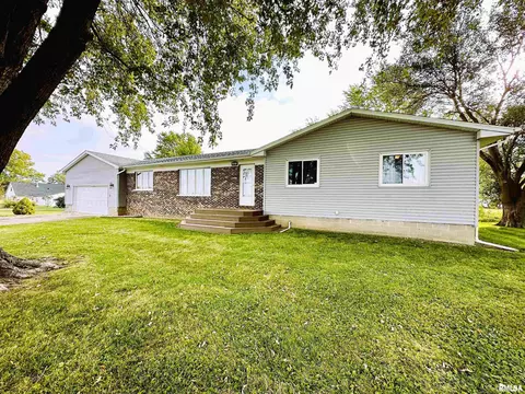 649 Knox Road 150 E, Abingdon, IL 61410