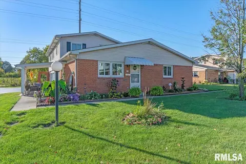 341 S Durkin Dr, Springfield, IL 62704