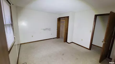 411 Willow St, Payson, IL 62360 photo 12