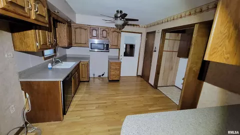 411 Willow St, Payson, IL 62360 photo 21