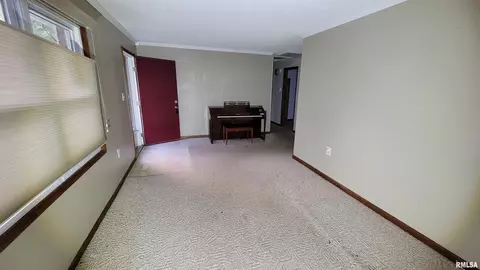 411 Willow St, Payson, IL 62360 photo 7