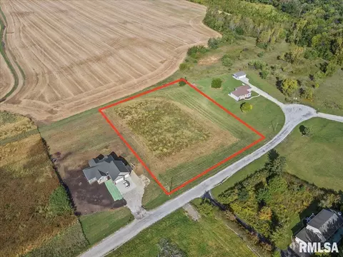 2525 River Bluff Rd, Mechanicsburg, IL 62545