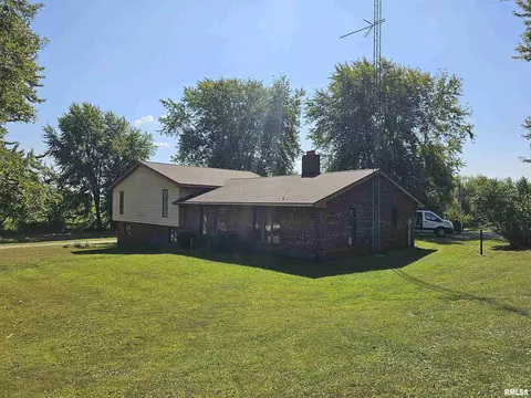 2861 Courier Rd, Alexander, IL 62601