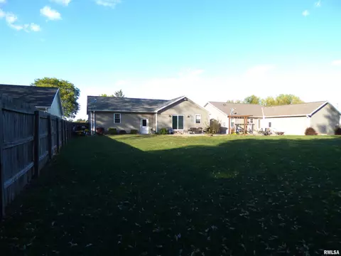 207 E Park St, Camp Point, IL 62320 photo 35