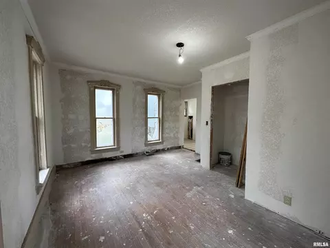 103 E Pearl St, Payson, IL 62360 photo 13