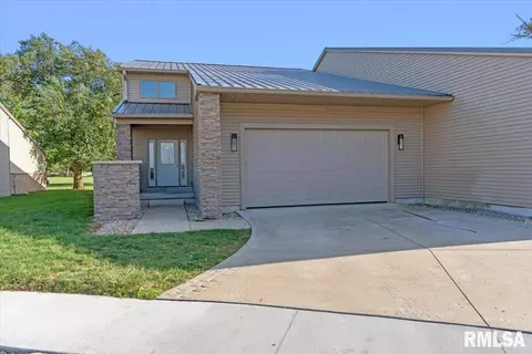 302 Harbor Point Pl, Springfield, IL 62712