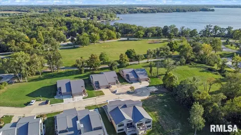 302 Harbor Point Pl, Springfield, IL 62712 photo 6