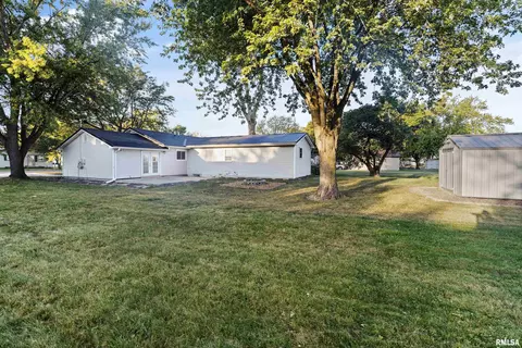 304 W Prairie St, Camp Point, IL 62320 photo 17