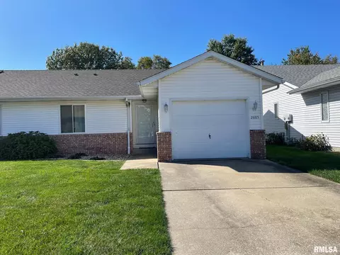 2605 Chase Dr, Springfield, IL 62704 photo 2