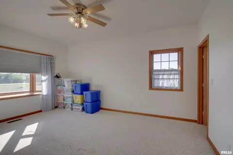 1235 E 2400 Pl, Camp Point, IL 62320 photo 9