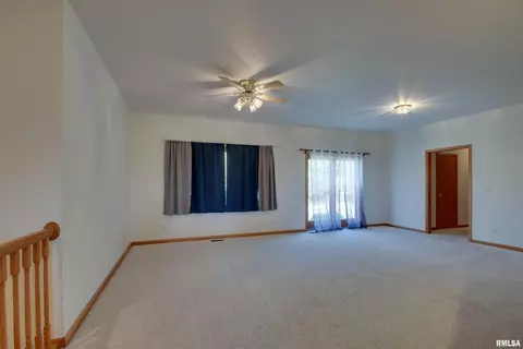 1235 E 2400 Pl, Camp Point, IL 62320 photo 7