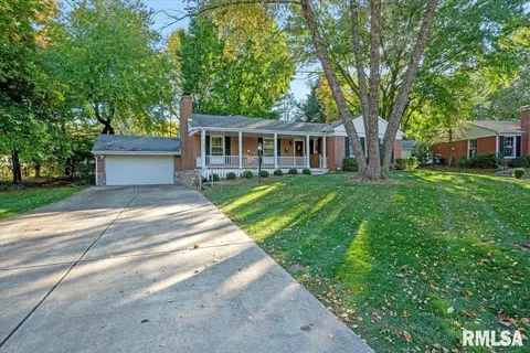 2066 Greenbriar Rd, Springfield, IL 62704 photo 2