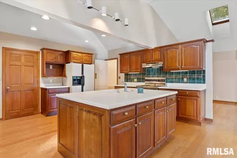 2066 Greenbriar Rd, Springfield, IL 62704 photo 16