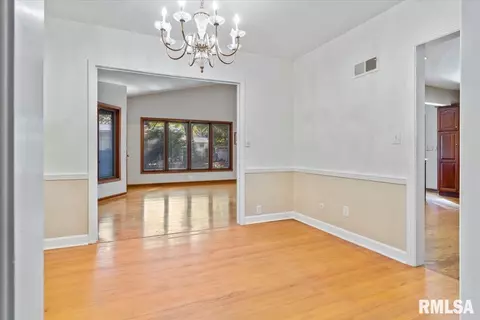 2066 Greenbriar Rd, Springfield, IL 62704 photo 9