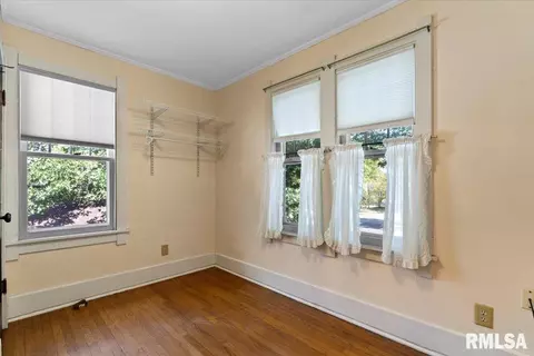 905 S Walnut St, Springfield, IL 62704 photo 22