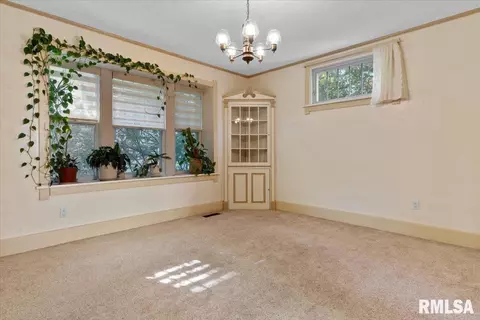 905 S Walnut St, Springfield, IL 62704 photo 9