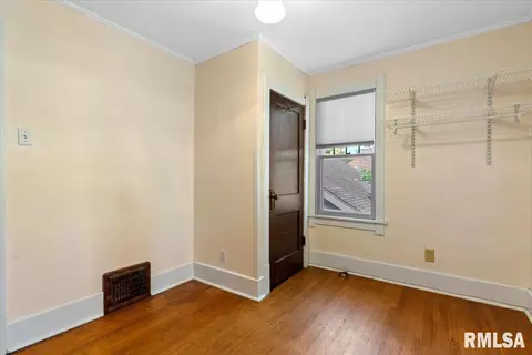 905 S Walnut St, Springfield, IL 62704 photo 23