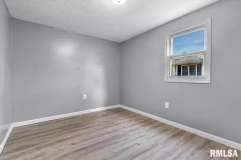 2327 S 15th St, Springfield, IL 62703 photo 19