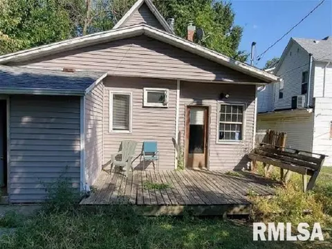 514 S Johnson St, Macomb, IL 61455
