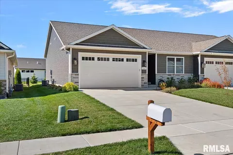 4704 Bellevue Dr, Springfield, IL 62711 photo 2