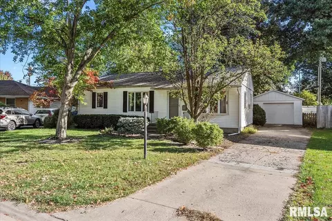 12 Bob O Link Dr, Springfield, IL 62702