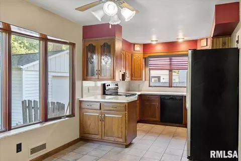 12 Bob O Link Dr, Springfield, IL 62702 photo 5