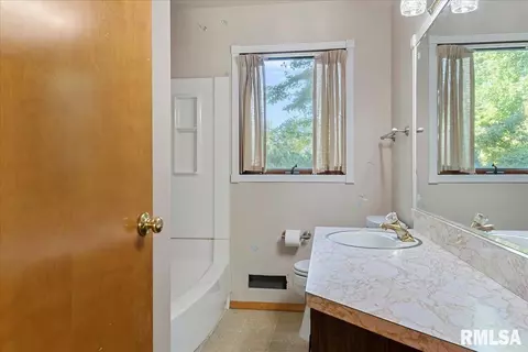 12 Bob O Link Dr, Springfield, IL 62702 photo 8