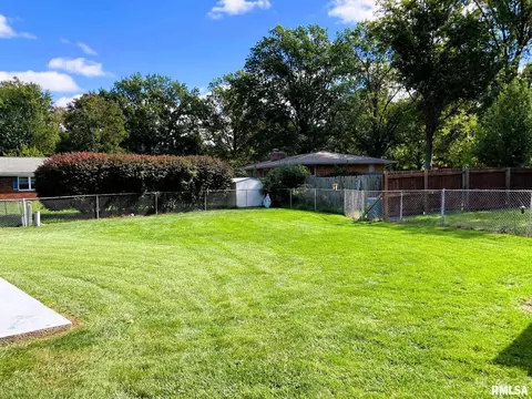 12 Belhaven Dr, Springfield, IL 62704 photo 21