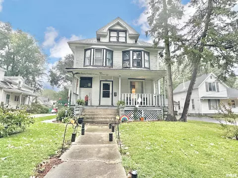 263 Fulton St, Galesburg, IL 61401