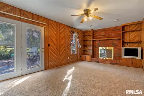 1530 E Walnut St, Chatham, IL 62629 photo 12