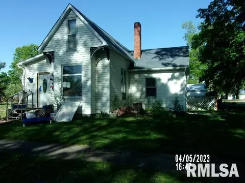 408 S Monroe St, Armington, IL 61721