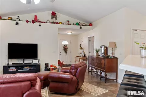 1909 Plover Rd, Springfield, IL 62711 photo 9