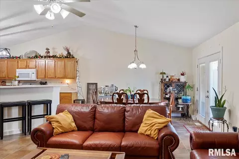 1909 Plover Rd, Springfield, IL 62711 photo 11