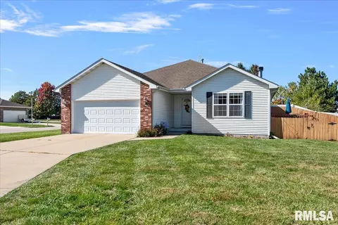 1909 Plover Rd, Springfield, IL 62711