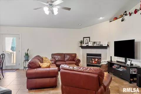 1909 Plover Rd, Springfield, IL 62711 photo 7