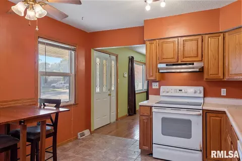 2613 Kent Dr, Springfield, IL 62703 photo 10