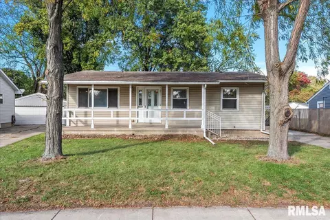 2613 Kent Dr, Springfield, IL 62703