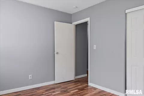 1301 E Cedar St, Springfield, IL 62703 photo 17