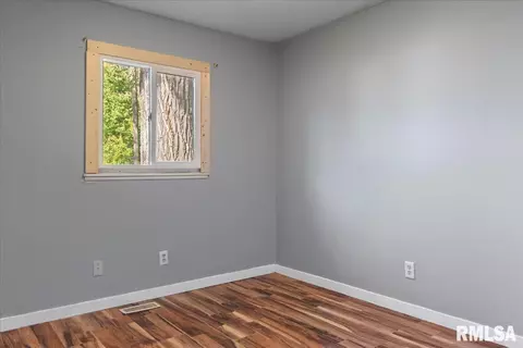 1301 E Cedar St, Springfield, IL 62703 photo 18