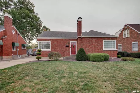 2526 College Ave, Quincy, IL 62301