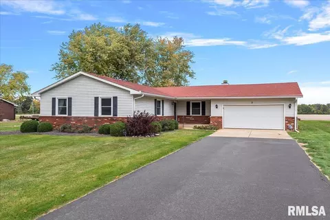 7 Ann Dr, Springfield, IL 62712