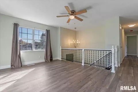 2901 Stokebridge Rd, Springfield, IL 62702 photo 6