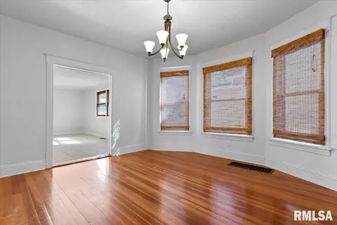 844 S Macarthur Blvd, Springfield, IL 62704 photo 9