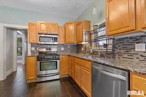 844 S Macarthur Blvd, Springfield, IL 62704 photo 17
