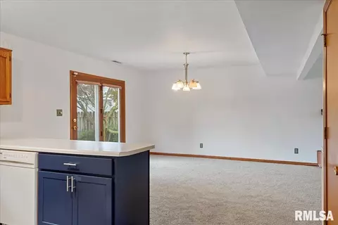 2505 Columbus Cir, Springfield, IL 62703 photo 13